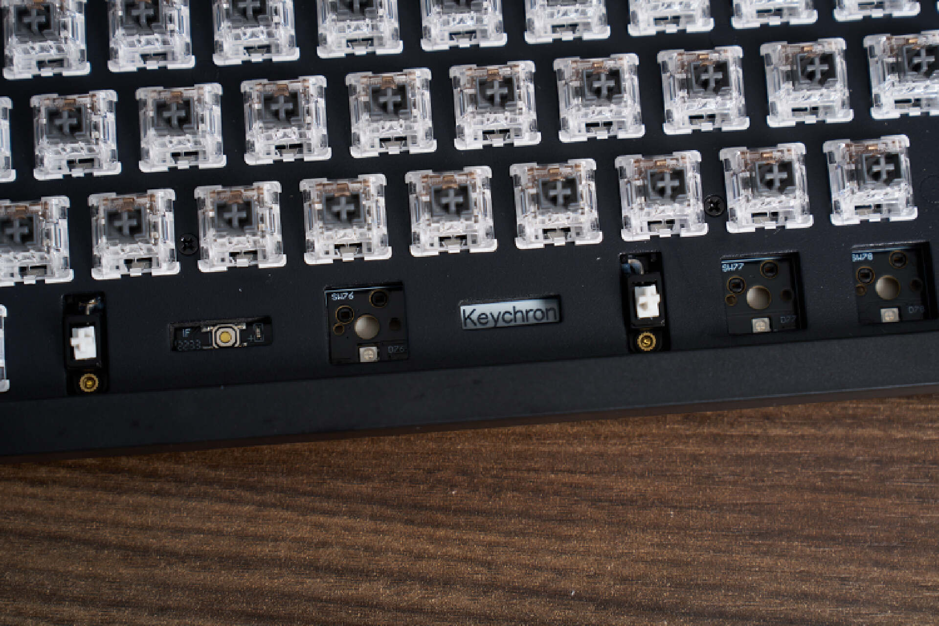 渴创V4键盘套件，除了不是无线连接，性价比很高