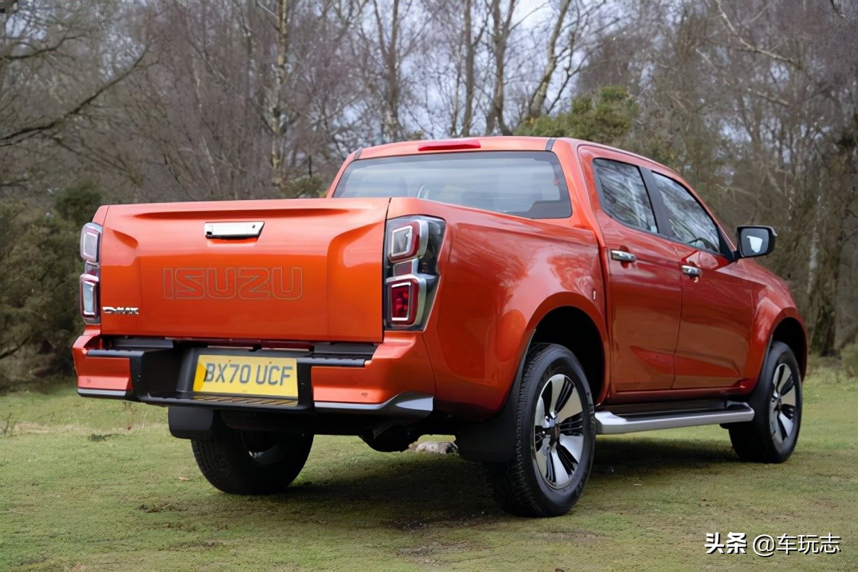 长城炮对比五十铃dmax,五十铃d-max顶配皮卡价格