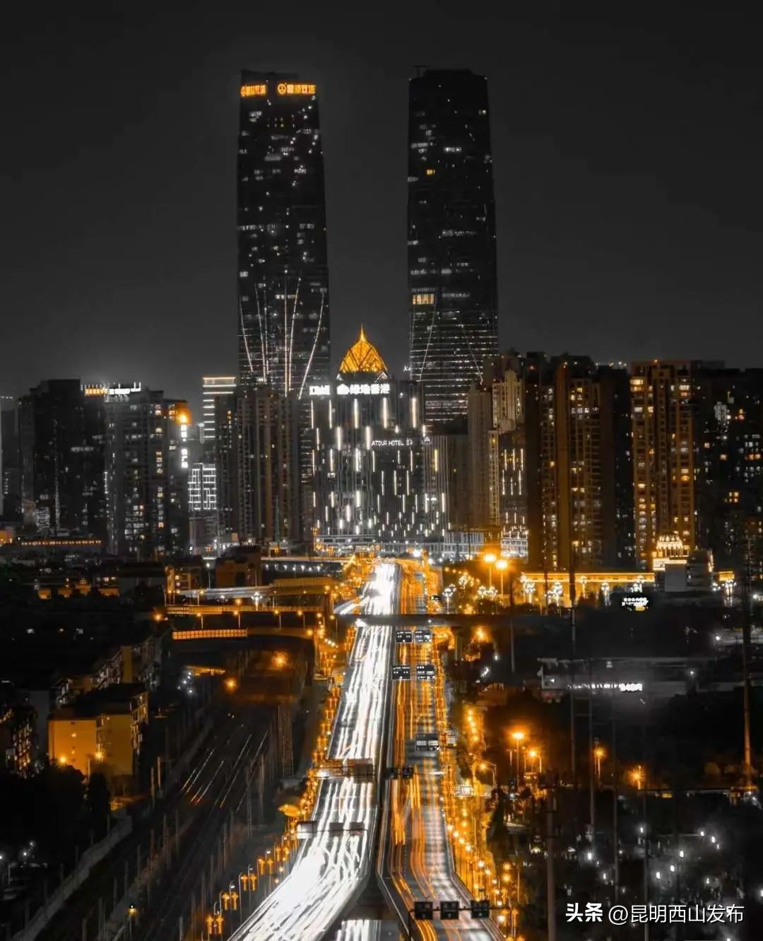 西山区多少度,西山海拔有多少米