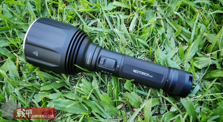 纳丽德p80手电筒远射效果,纳丽德手电筒强光远射