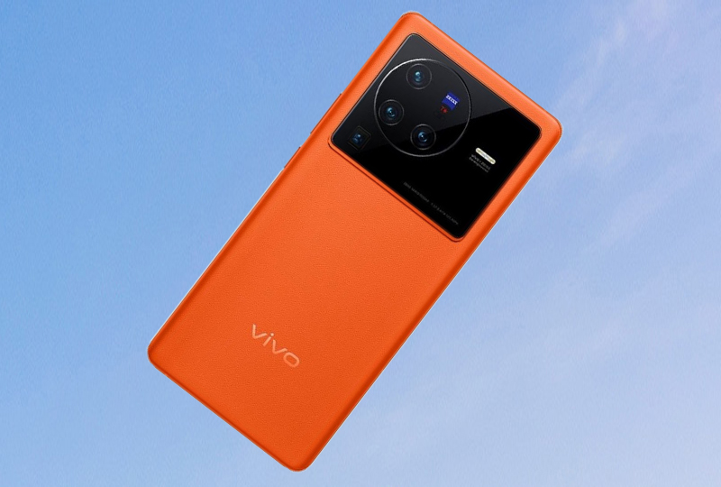 首款搭载双潜望长焦镜头的手机,潜望式长焦像素最高的手机