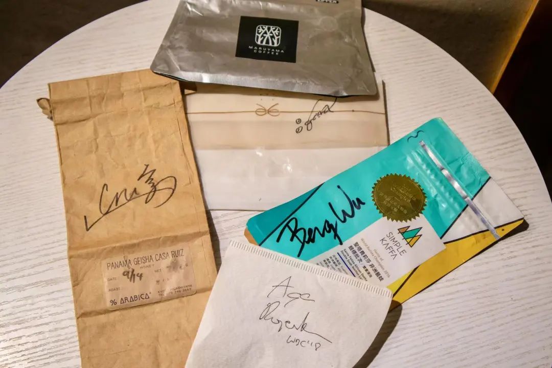 在这座充满松弛感的城市里，喝了两天咖啡