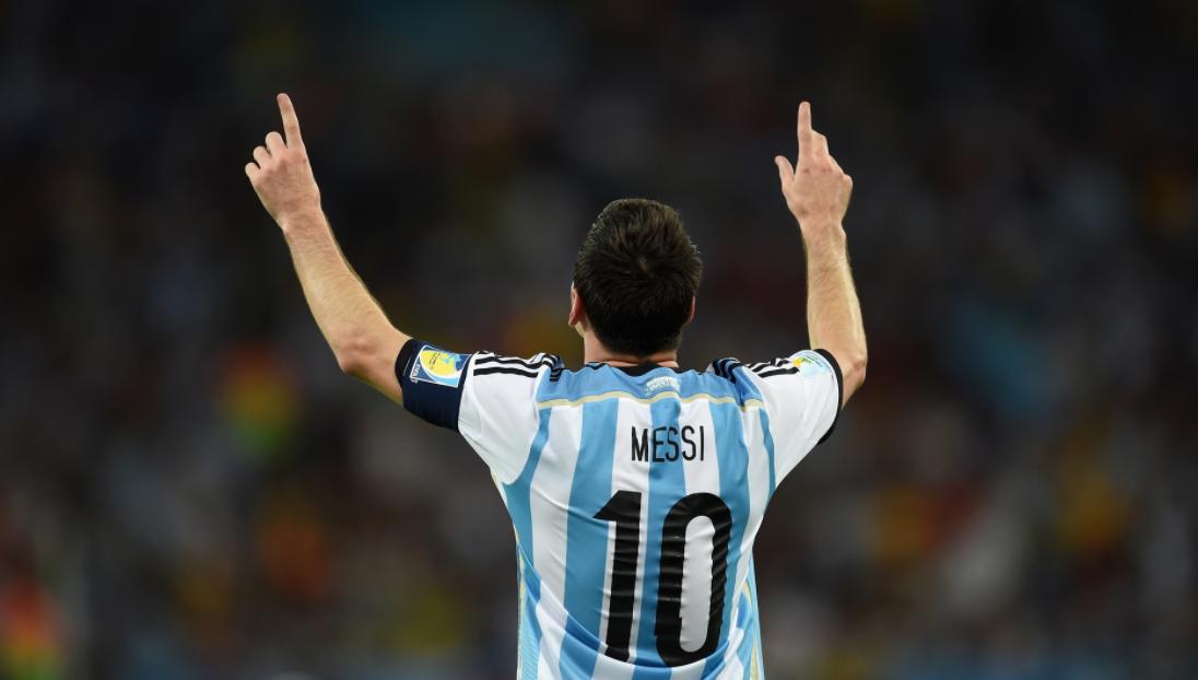 梅西转场视频导入,一代足坛传奇梅西就此落幕