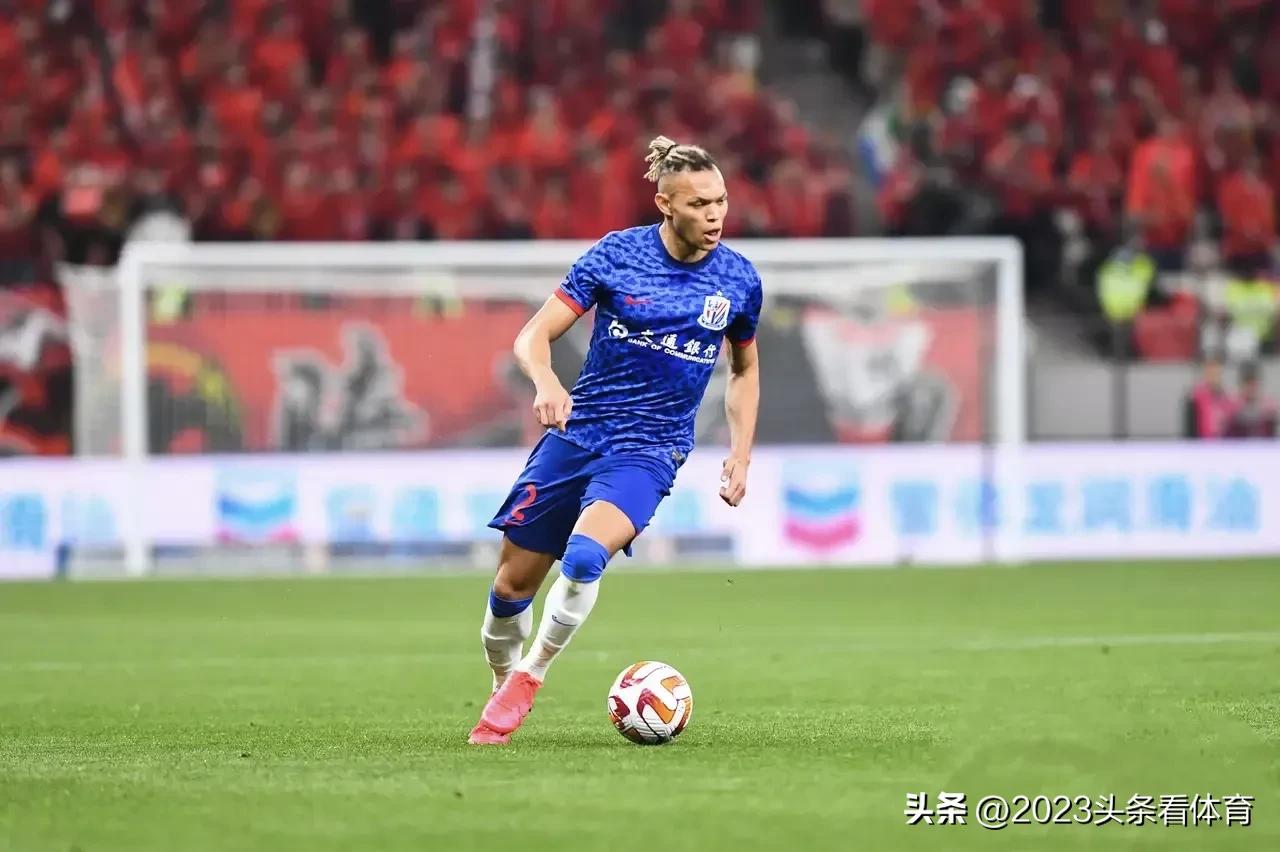 不服不行欧冠决赛,1-0中超劲旅爆发吴金贵神奇换人