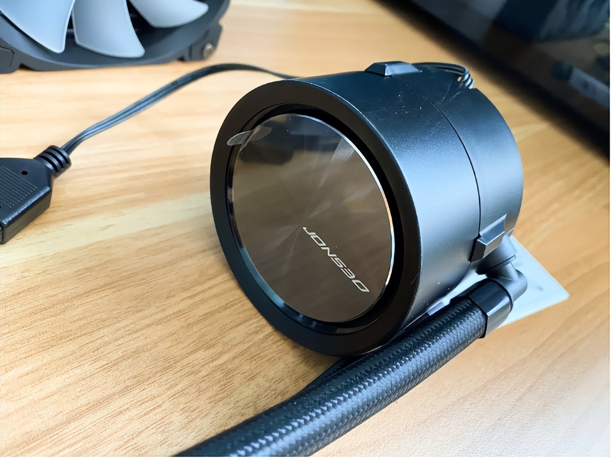 性价比最高的水冷显卡,水冷显卡和分体水冷显卡