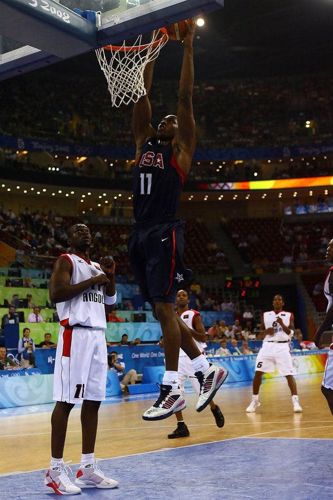 德怀特霍华德奥兰多,阿迪达斯霍华德历代篮球鞋图片