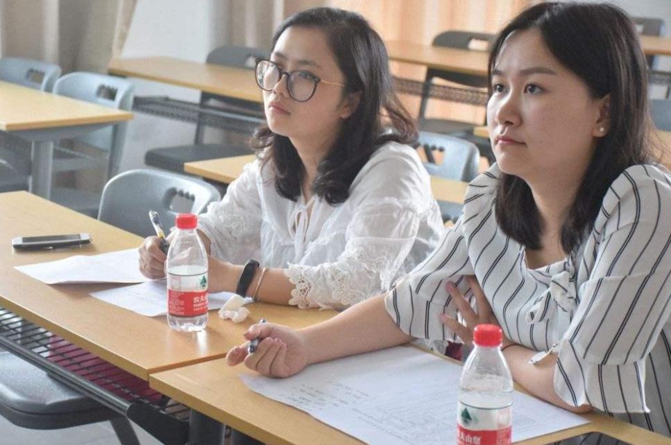 文科生学什么专业才能挣大钱,文科专业真的很难就业吗