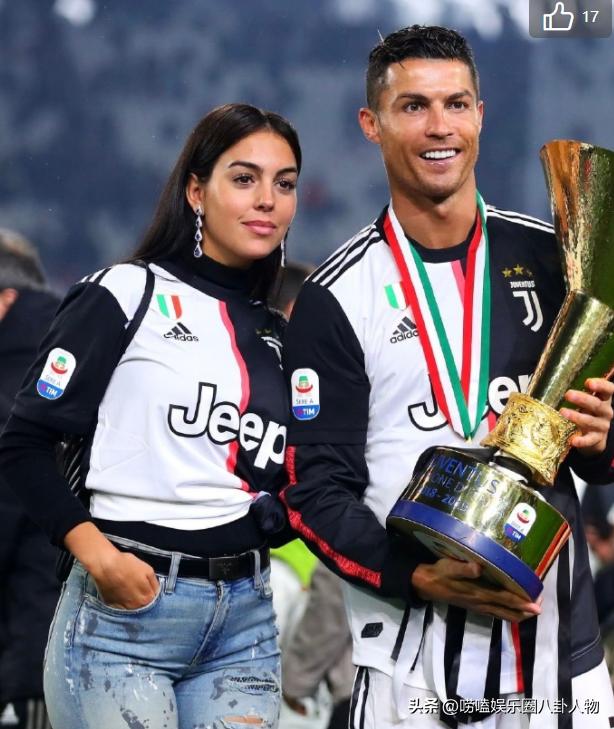 梅西老婆拿大力神杯,梅西老婆正面照