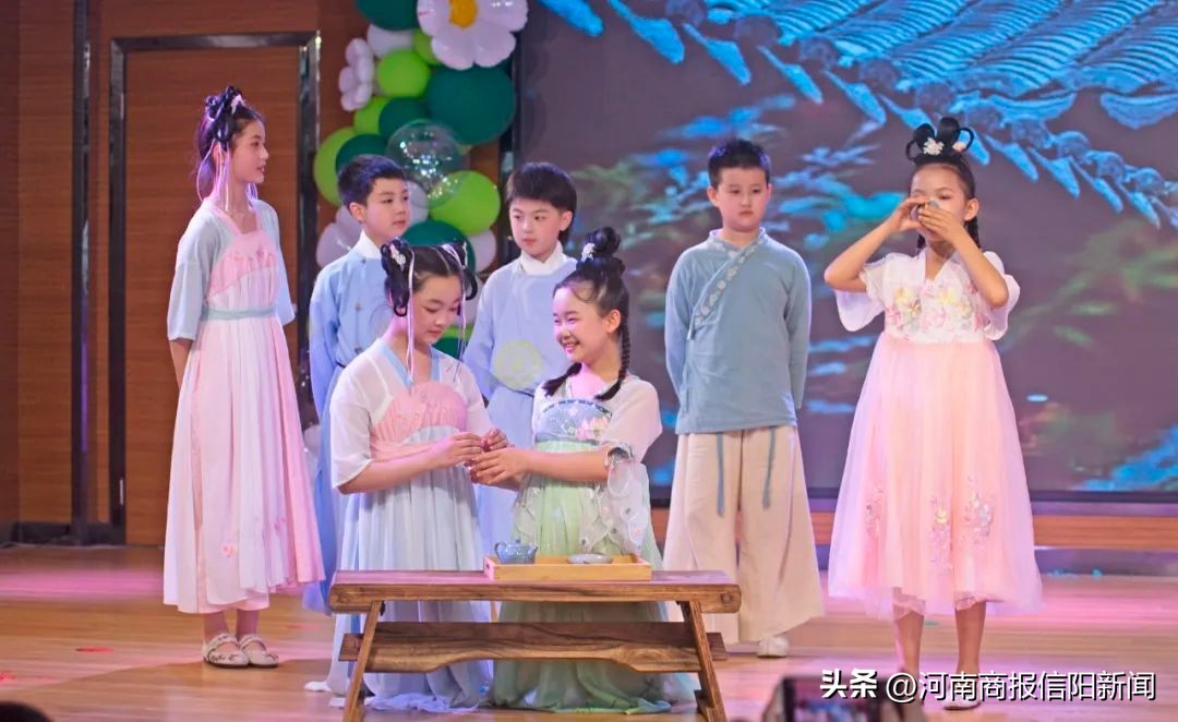 文艺汇演拔河啦啦操,啦啦操汇演