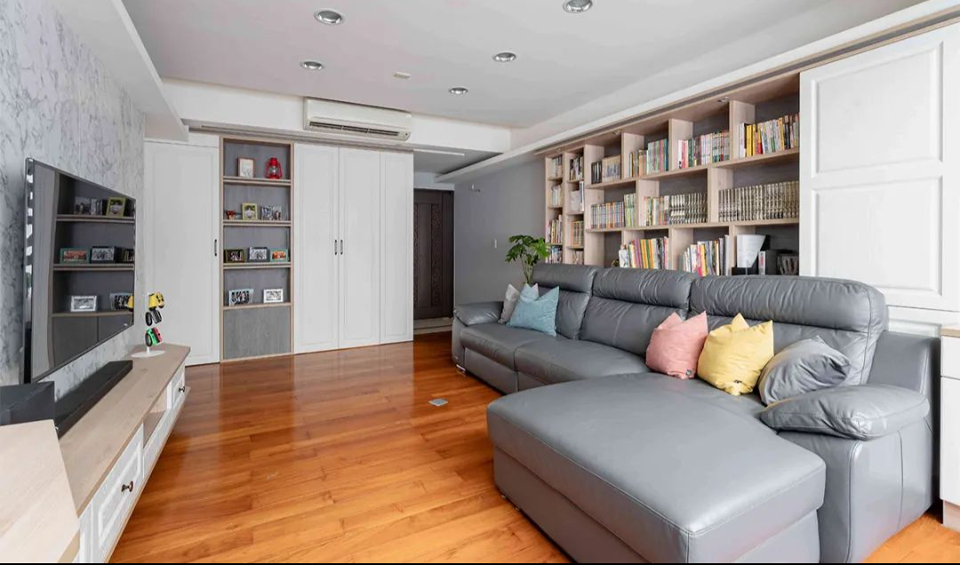 精装房如何打全屋柜子,实用70平方两室一厅全屋打柜子