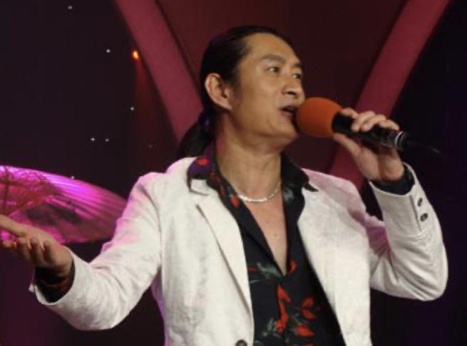 不婚、接廉价商演、走穴…一首歌唱一辈子的老牌歌星，现状各不同