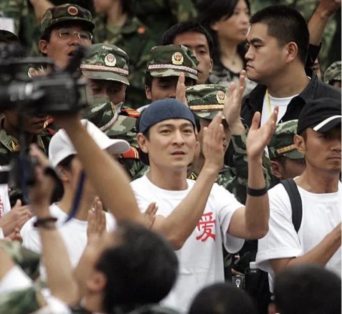 刘德华2008汶川赈灾晚会视频,刘德华香港赈灾512义演完整版