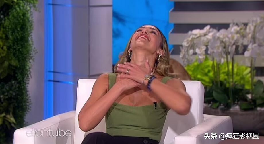 拒绝为好莱坞拍裸戏的“地球球花”杰西卡,41岁活成人间清醒