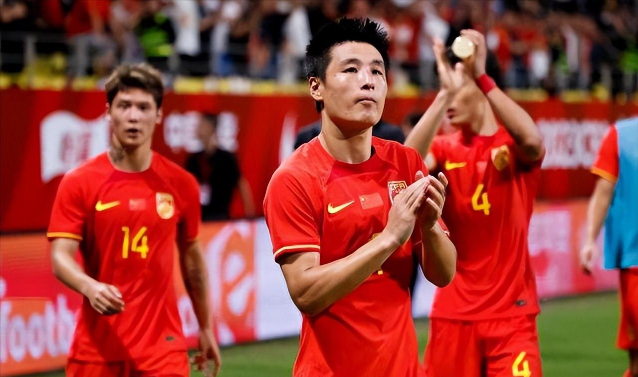 国足0-1不敌叙利亚球迷反映,国足输球后球迷反应完整版