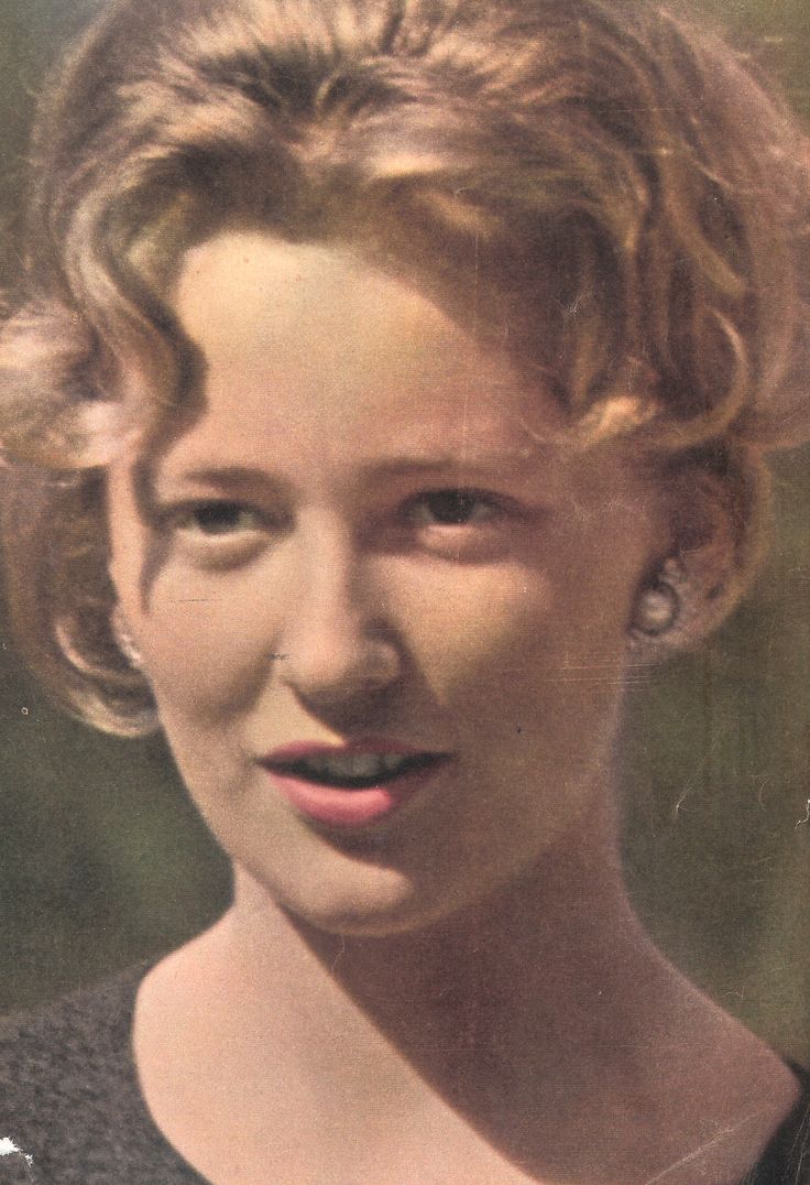 西班牙王妃莱蒂齐亚zara,西班牙王妃莱蒂齐亚英国女王