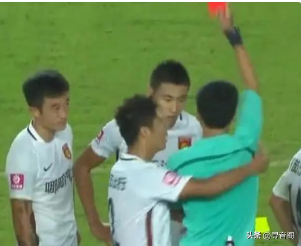 中超裁判顶级判罚,中超裁判频繁出现争议判罚