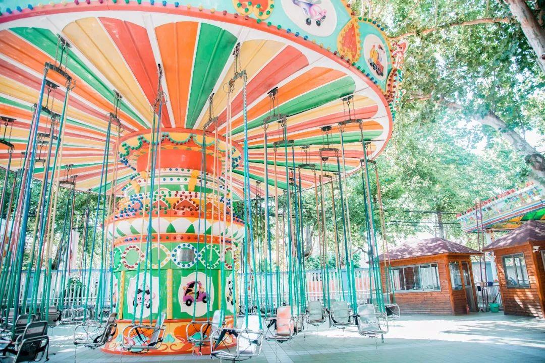 废弃的游乐园还很阴森,阴森废弃乐园