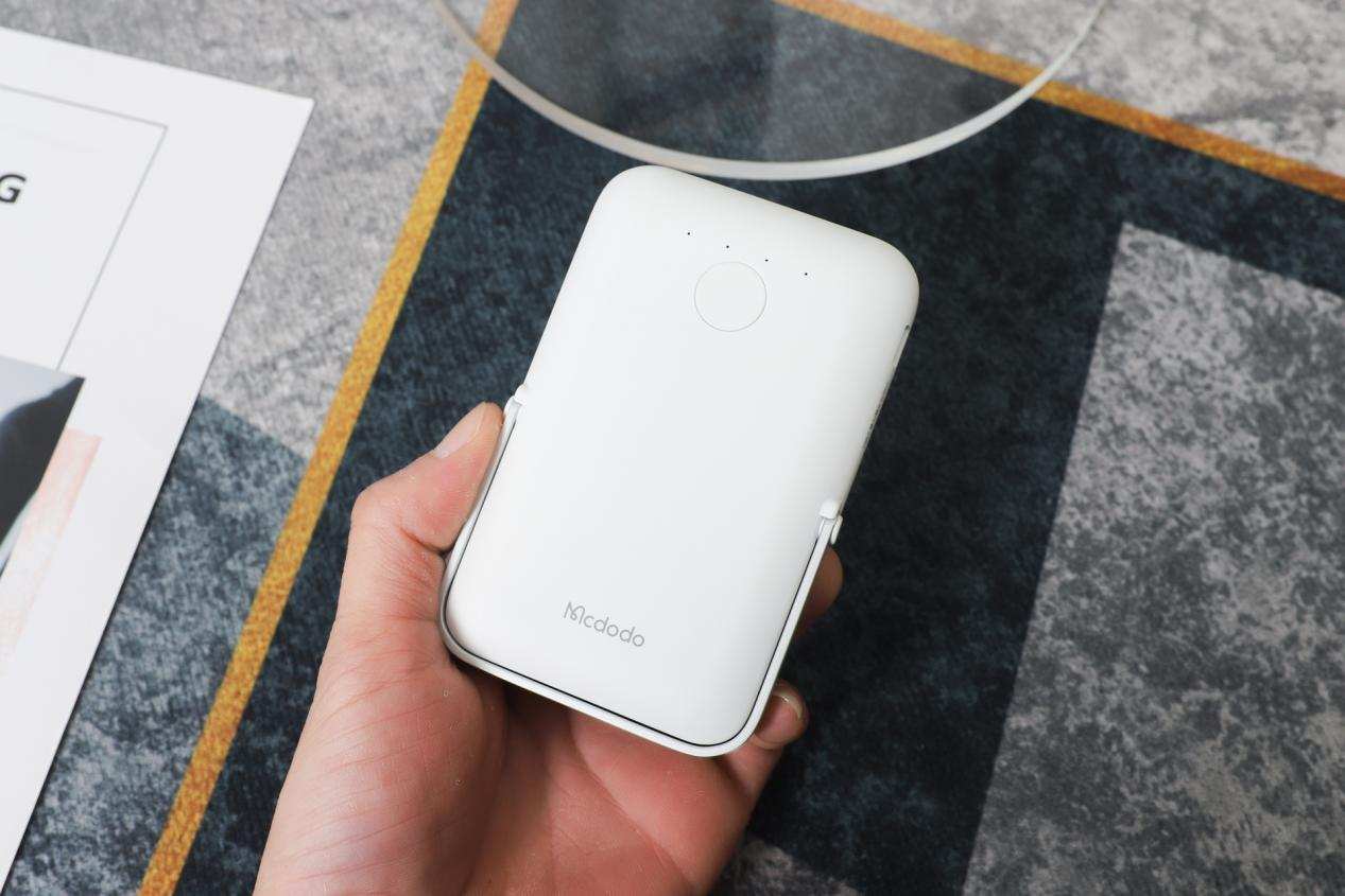 摊牌了，是冲着苹果来的，麦多多磁吸充电宝这颗果熟了：白菜价？