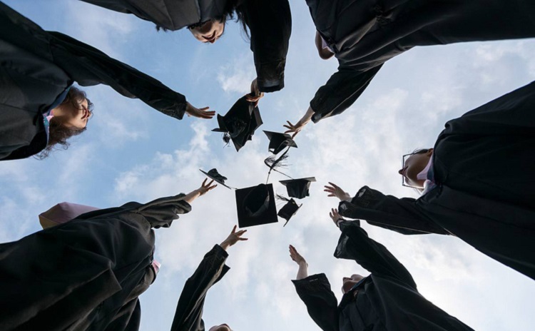 函授网络教育自考成人教育的区别,函授和网络教育本科学历哪个好