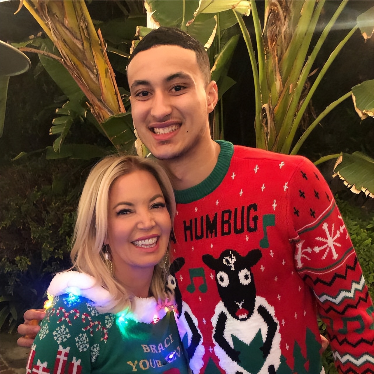 湖人老板珍妮巴斯择偶标准,珍妮巴斯公布恋情