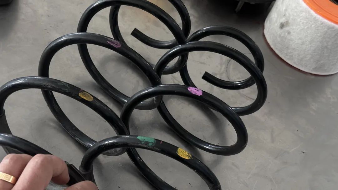 老款起亚k3拆车,起亚k3翻新视频