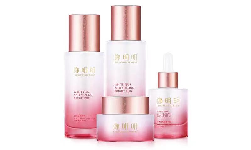 郑明明美白淡斑护肤品,郑明明美白淡斑霜可靠吗