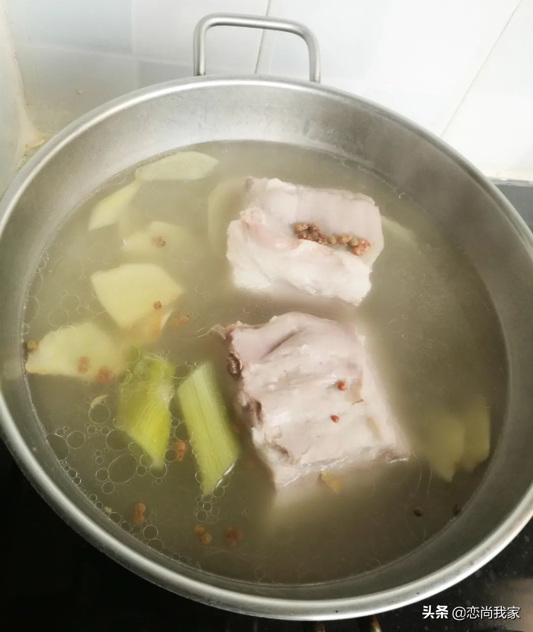 扣肉怎么做最好吃，要软糯不油腻，这些细节一个也不能少