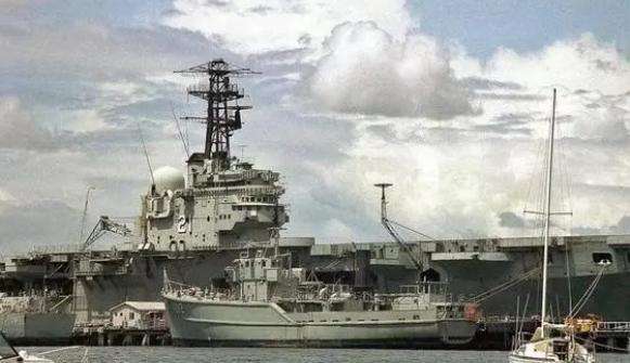 花三千万买澳洲航母,墨尔本号航母拆解