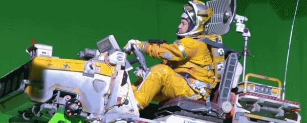 我敢断言，这部“含腾量”100%的科幻喜剧，会是暑期档一幅王炸