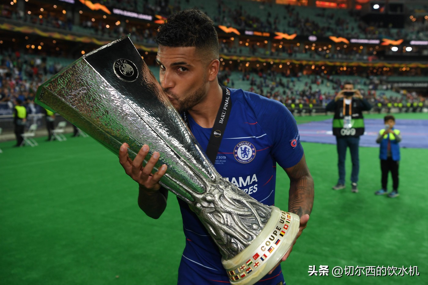 切尔西最新换帅官方消息,切尔西最新消息离队