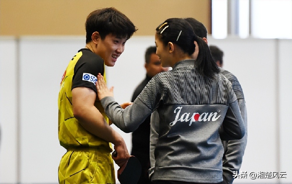 日乒轻松备战世乒赛,开启欢乐之旅,也能欢笑训练,输了会哭吗?