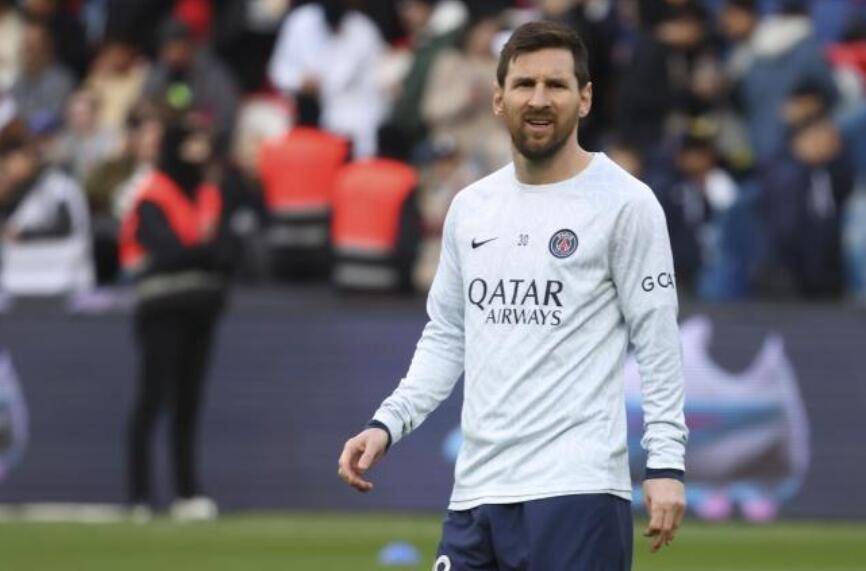 梅西转会真相,梅西加盟大巴黎曼联回应