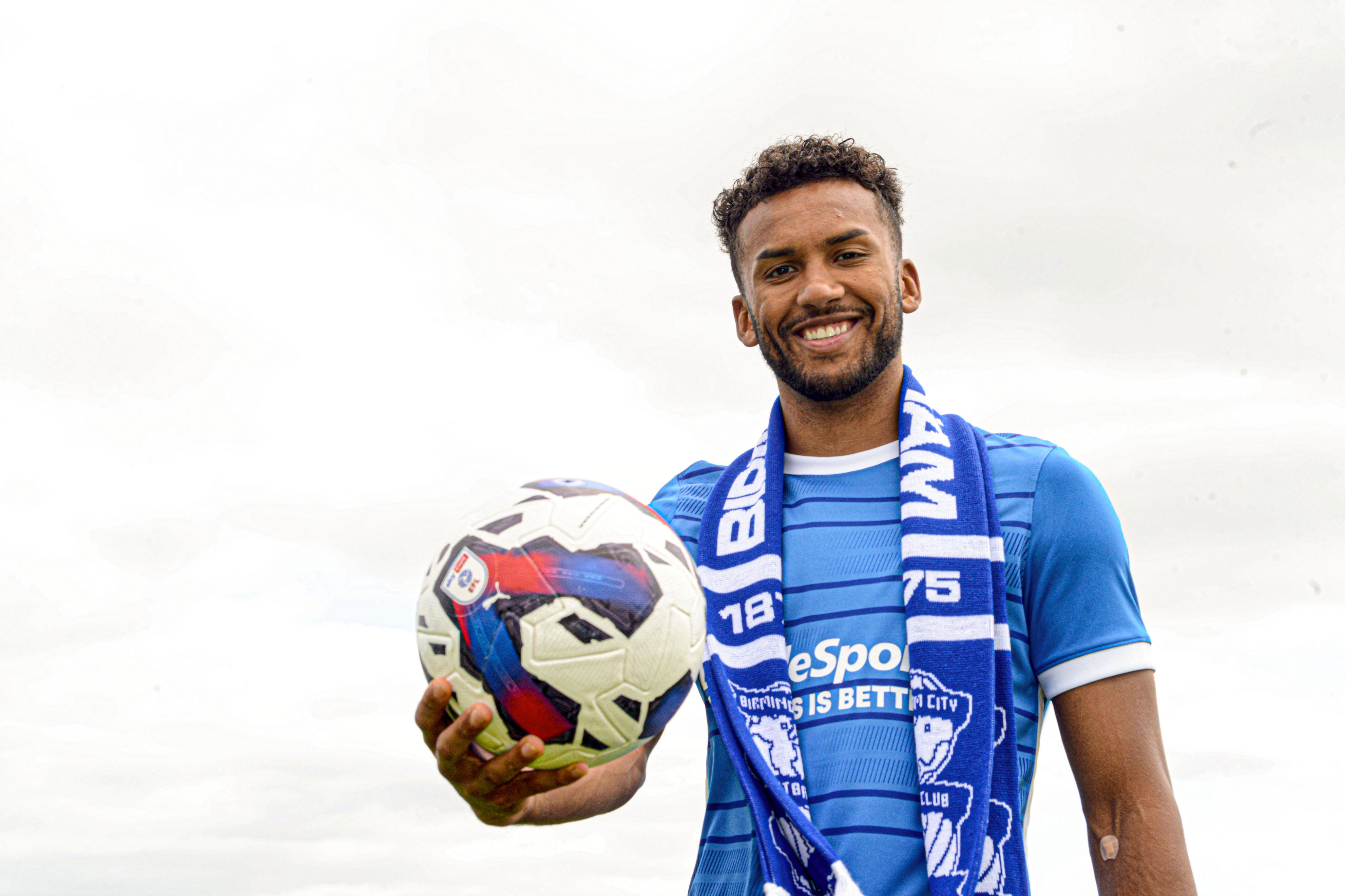 阿森纳有多少球员,阿森纳十个传奇人物19号后腰