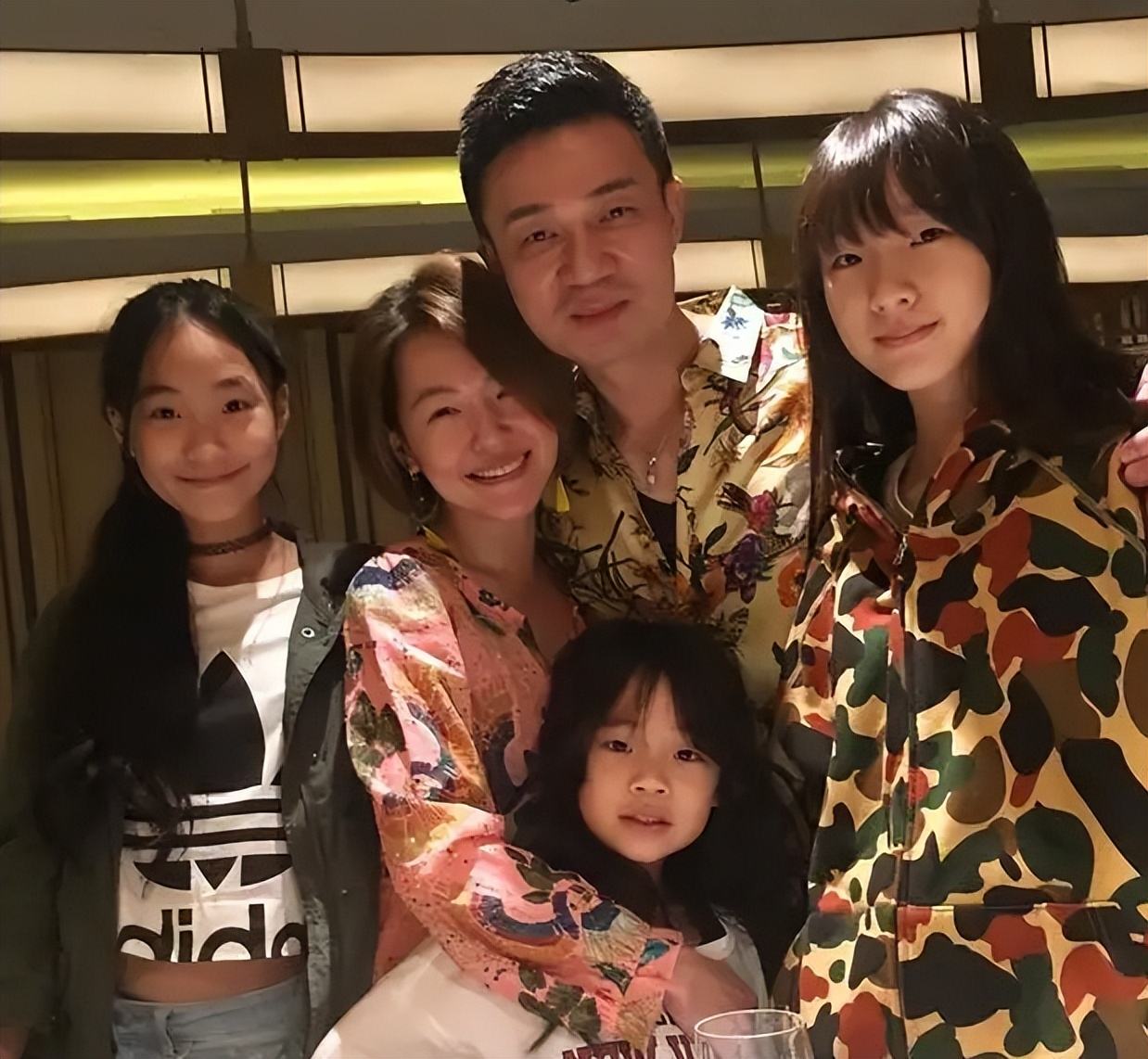 许雅钧晒娃,许雅钧私生子照片疑流出