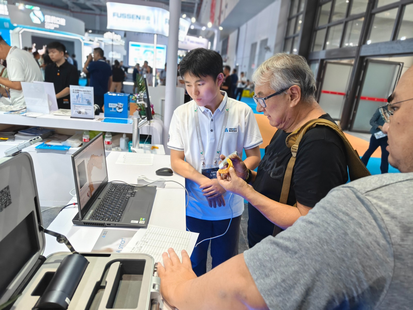 上海cds口腔展会,上海2023年口腔展会直播