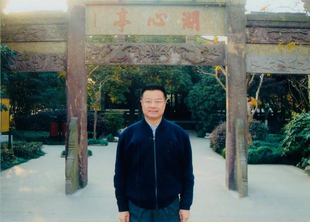 杭州西湖大雪纷飞,杭州西湖风景名胜区