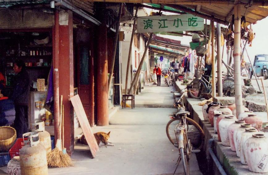 绂昏氨鍦ㄥ缓绗竴楂樻ゼ,绂昏氨楝煎眿璁捐