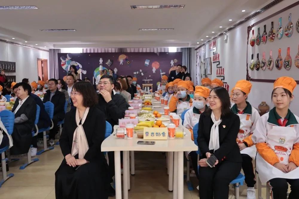 椋熻偛宸ュ潑娲诲姩瑙嗛,椋熻偛缇庡ソ