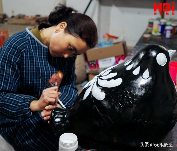 泥巴玩出名堂,谁玩泥巴玩出名堂