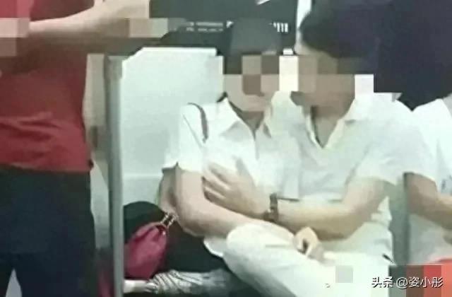 情侣地铁“亲吻摸胸事件”引发网友热议，网友直呼不知廉耻