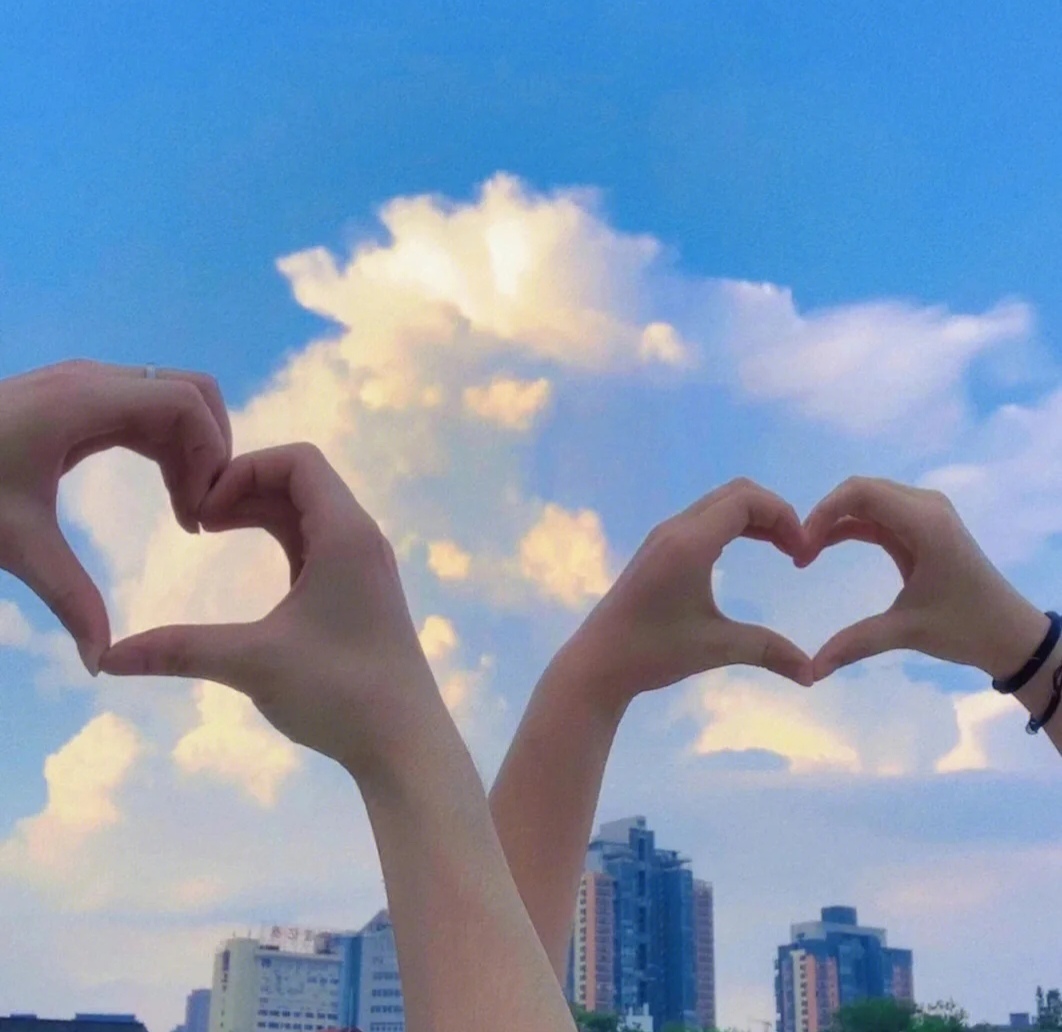 盘点那些浪漫不落俗的情人节文案,10句不落俗套的情人节文案