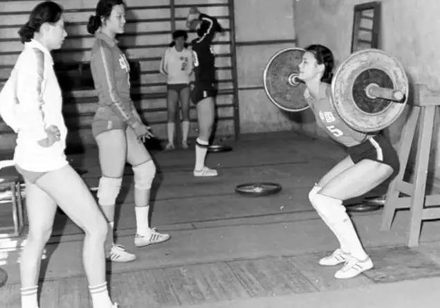 1965年，周总理邀请一名日本人访华，没想到从此改变中国女排命运