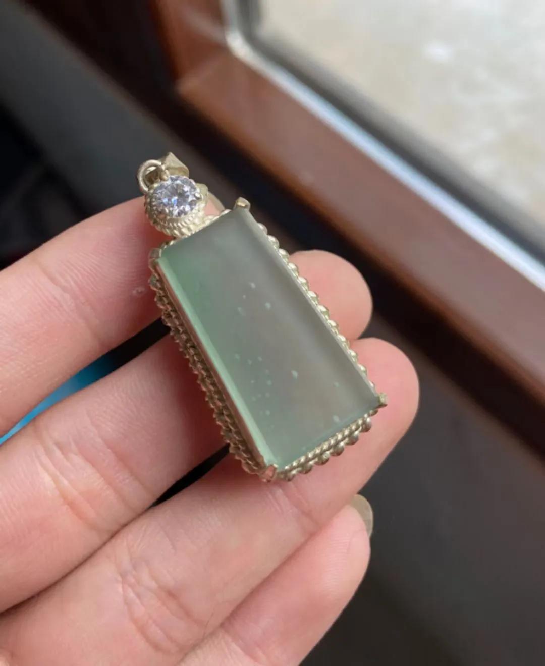 翡翠雪花棉无事牌视频,翡翠蓝水雪花棉无事牌价格