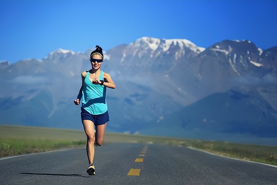 老人适量饮酒有益长寿,适量饮酒或比运动更长寿