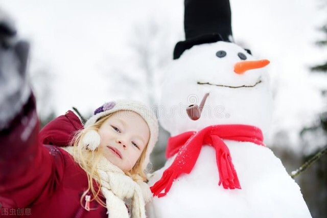 嘴唇开裂出血是什么原因,下嘴唇反复脱皮开裂出血结痂