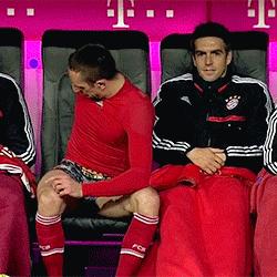 男足战术笑死对手,中国男足爆笑名场面握手