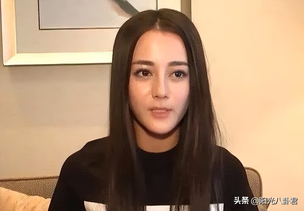 素颜显清纯化妆更迷人视频,素颜显清纯化妆有气质