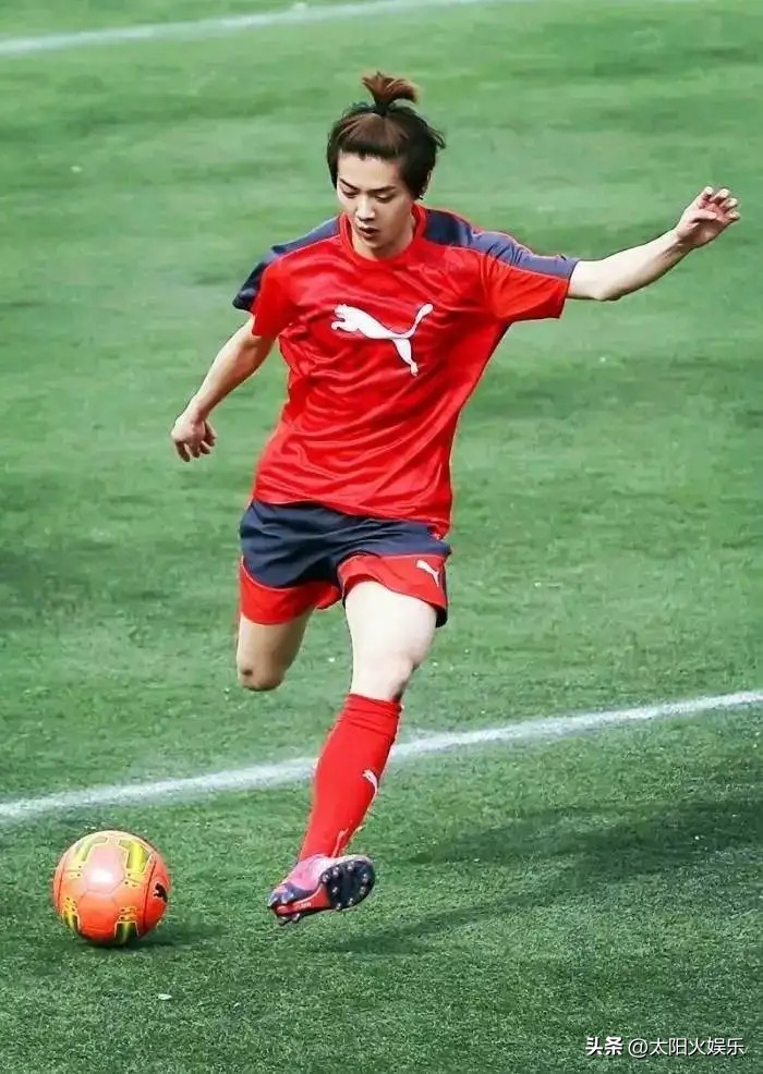 鹿晗足球水平,鹿晗足球为什么踢得那么好
