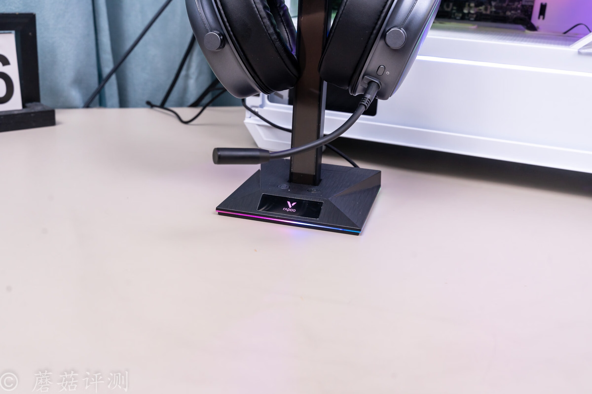 雷柏vh800蓝牙耳机打和平精英实测,雷柏rapoovm700无线蓝牙游戏耳机