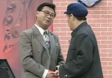 金鸡奖最佳男配范伟：风光背后，是与妻子31年的相濡以沫